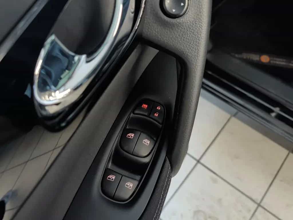 Nissan Qashqai DIG-T ZAMA/n-connecta Pano+Navi+360+iKey 12/2020-photo-22