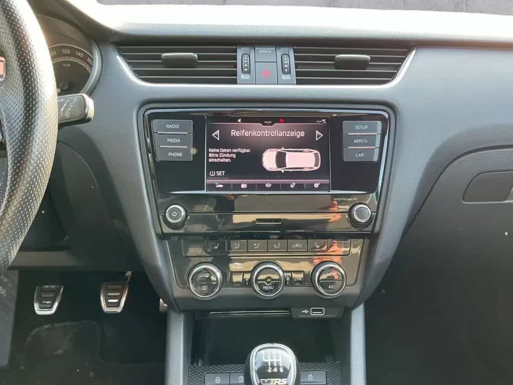 Skoda Octavia Combi RS 2.0 TSI LED+SHZ+PDC+GRA+DAB+BT 04/2018-photo-10