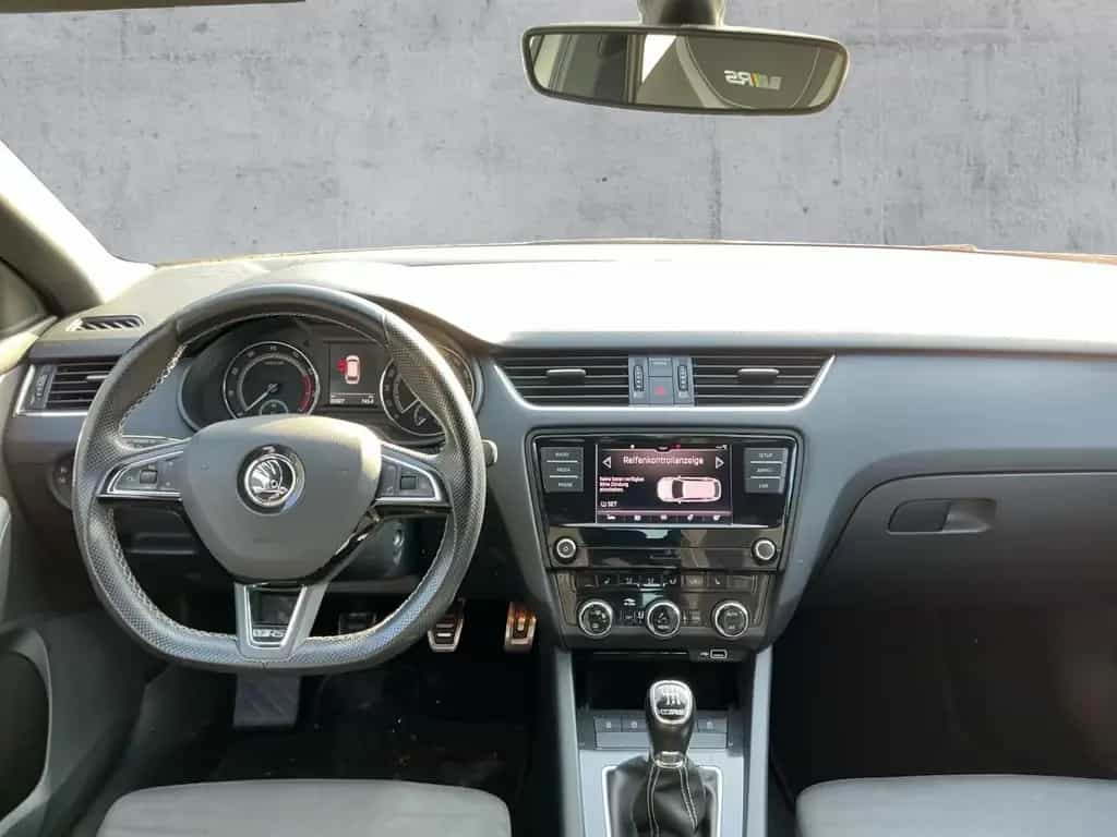 Skoda Octavia Combi RS 2.0 TSI LED+SHZ+PDC+GRA+DAB+BT 04/2018-photo-8