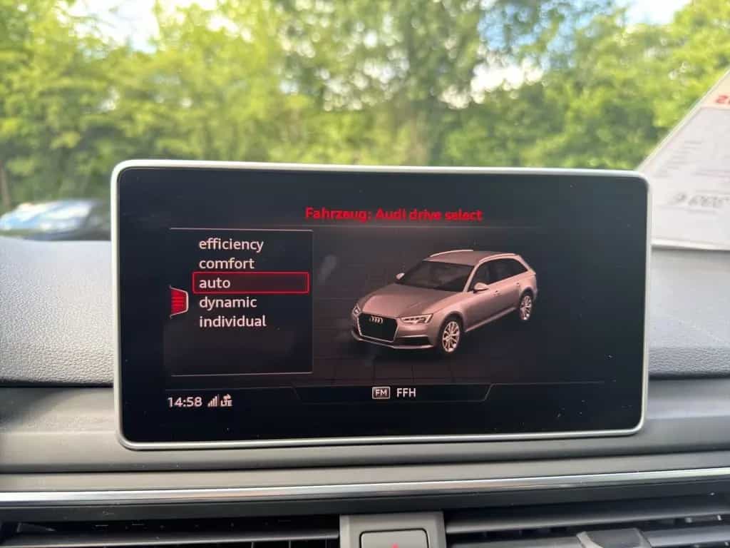 Audi A4 Avant sport 40 TDI quattro HUD*RFK*ACC*NAVI 08/2019-photo-20