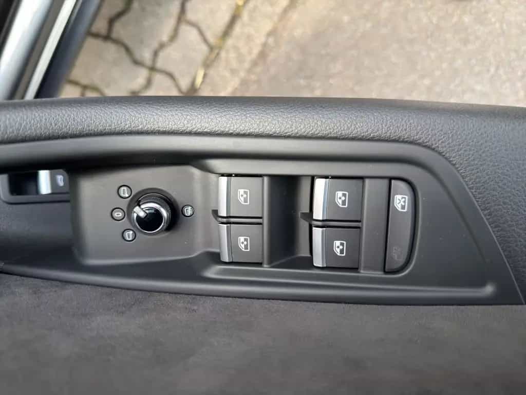 Audi A4 Avant sport 40 TDI quattro HUD*RFK*ACC*NAVI 08/2019-photo-22