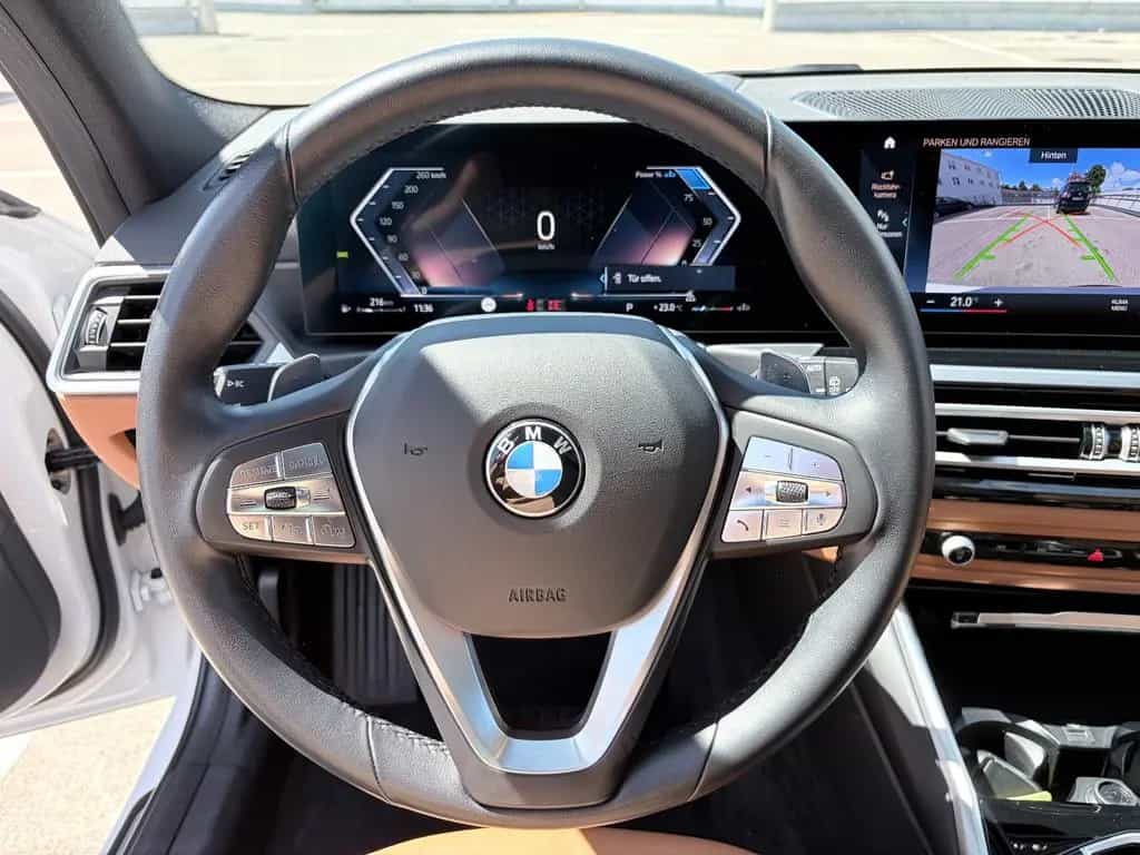 BMW 320 d Aut. PANO/AHK/STOP&GO/MEMORY/HUD/KAMERA 01/2023-photo-23