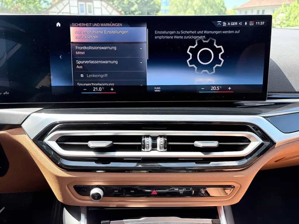BMW 320 d Aut. PANO/AHK/STOP&GO/MEMORY/HUD/KAMERA 01/2023-photo-33
