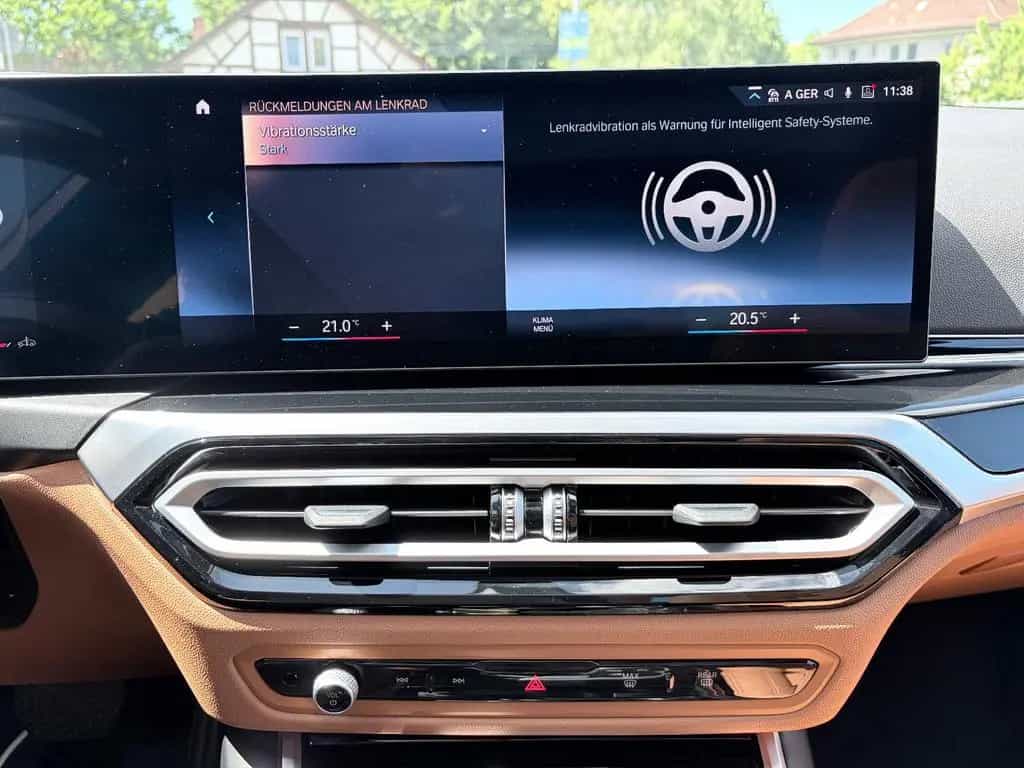 BMW 320 d Aut. PANO/AHK/STOP&GO/MEMORY/HUD/KAMERA 01/2023-photo-36