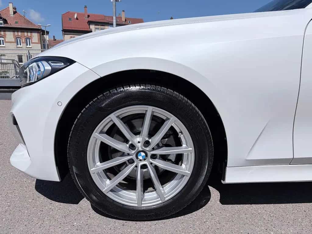 BMW 320 d Aut. PANO/AHK/STOP&GO/MEMORY/HUD/KAMERA 01/2023-photo-8