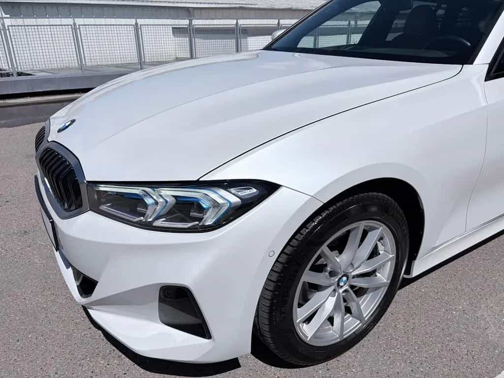 BMW 320 d Aut. PANO/AHK/STOP&GO/MEMORY/HUD/KAMERA 01/2023-photo-9