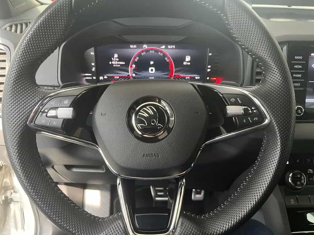 Skoda Karoq Sportline 1.5 TSI DSG Rückfahrkamera 03/2024-photo-18