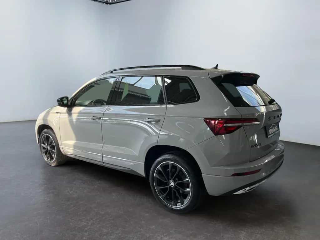Skoda Karoq Sportline 1.5 TSI DSG Rückfahrkamera 03/2024-photo-3