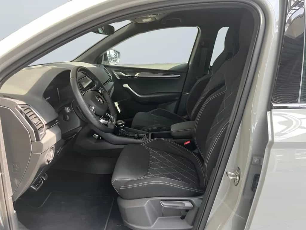 Skoda Karoq Sportline 1.5 TSI DSG Rückfahrkamera 03/2024-photo-6