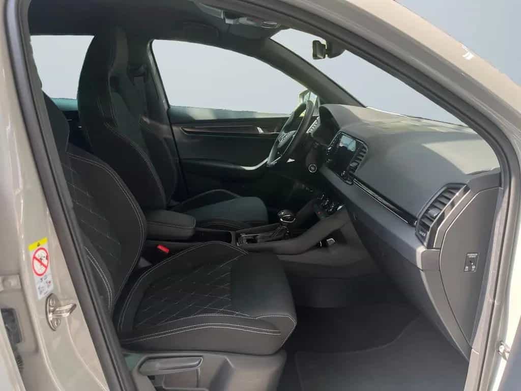 Skoda Karoq Sportline 1.5 TSI DSG Rückfahrkamera 03/2024-photo-9