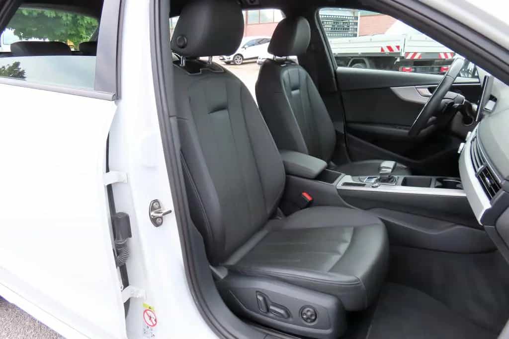 Audi A4 advanced S-TRON Navi Leder Memory ACC AHK 02/2021-photo-14