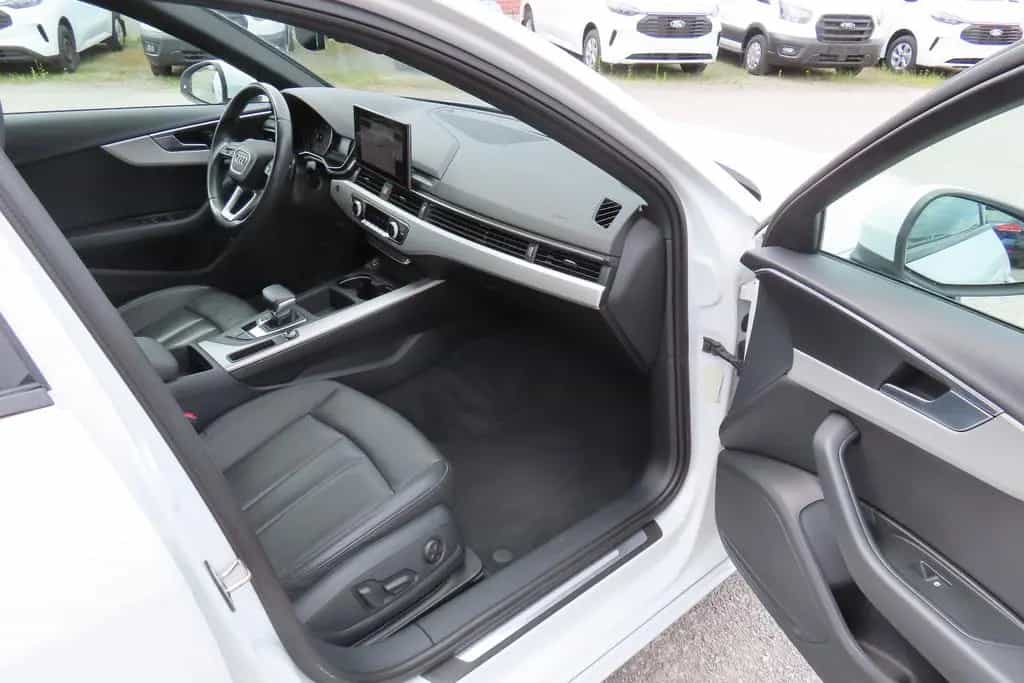 Audi A4 advanced S-TRON Navi Leder Memory ACC AHK 02/2021-photo-15