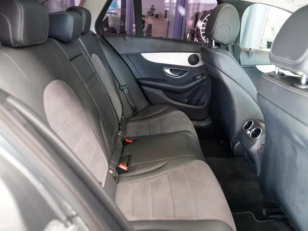 Mercedes-Benz C 220 d T 4M EXCLUSIVE Standheizung Pano Totwink 05/2018-photo-11