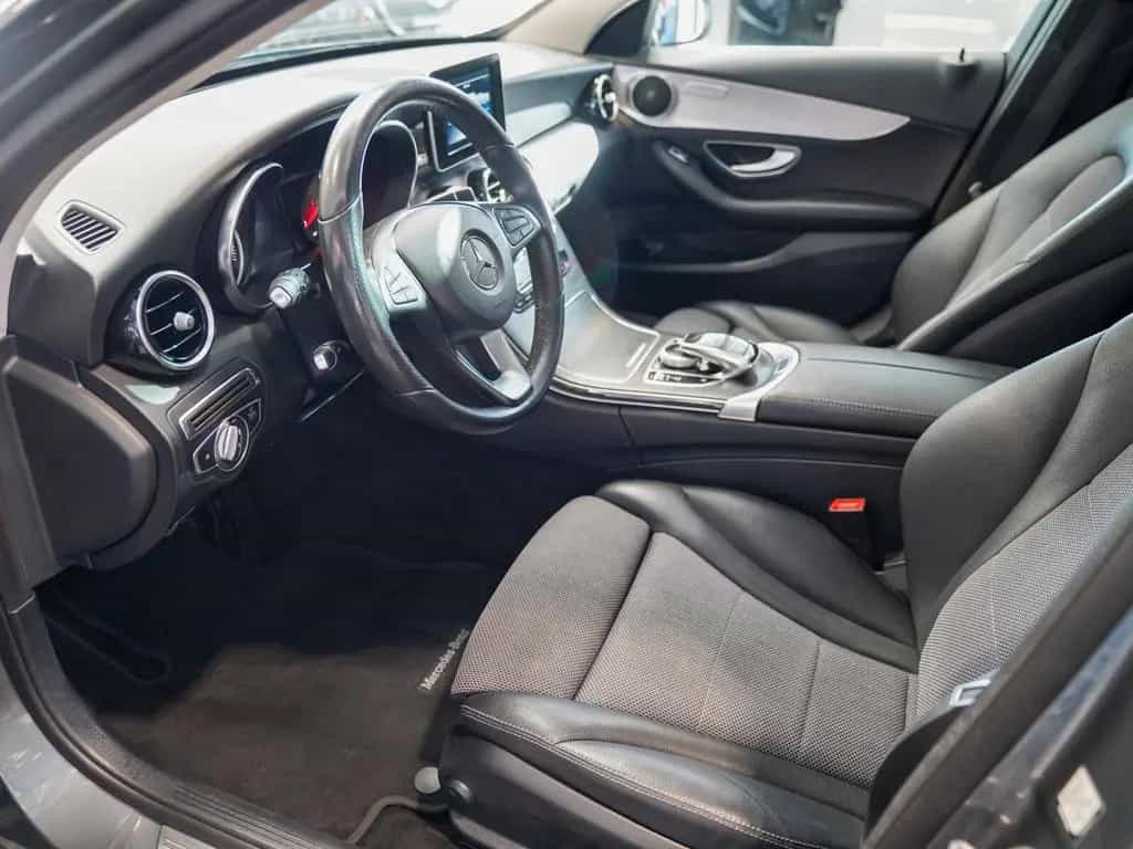 Mercedes-Benz C 220 d T 4M EXCLUSIVE Standheizung Pano Totwink 05/2018-photo-15