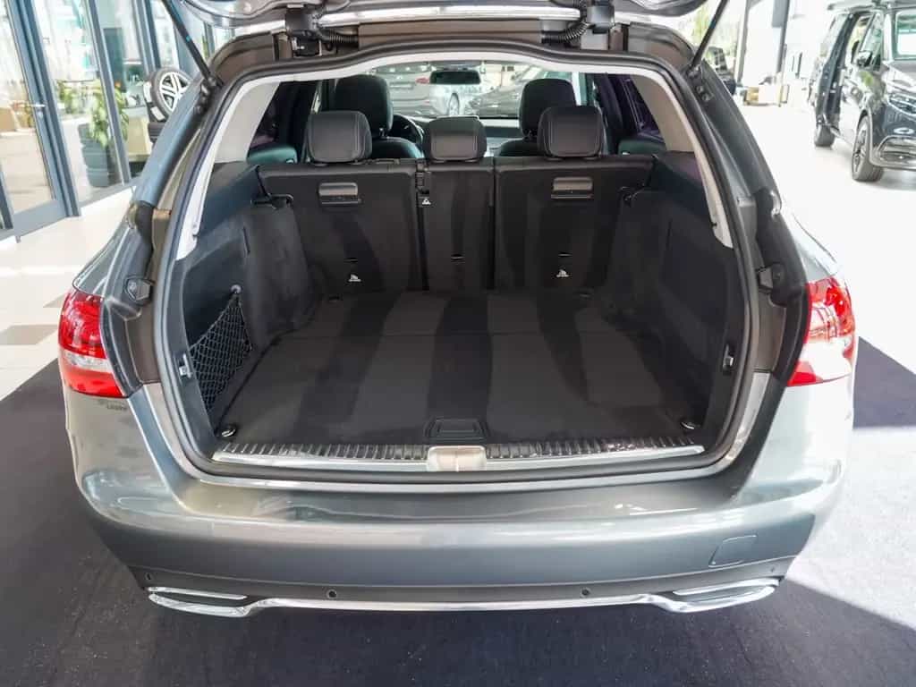 Mercedes-Benz C 220 d T 4M EXCLUSIVE Standheizung Pano Totwink 05/2018-photo-4
