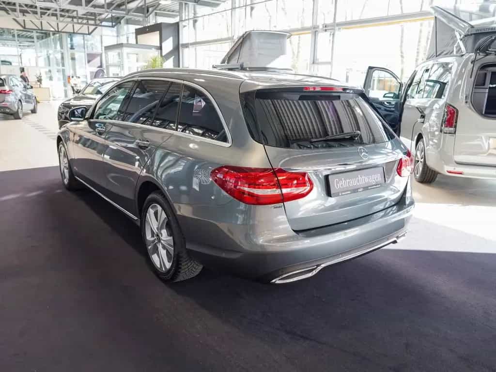 Mercedes-Benz C 220 d T 4M EXCLUSIVE Standheizung Pano Totwink 05/2018-photo-6