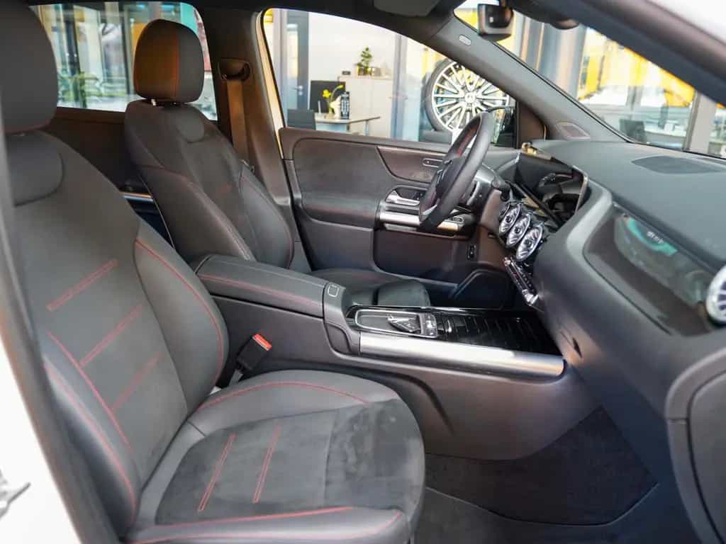 Mercedes-Benz B 220 d AMG Line Night 360° AHK Totwinkel DISTRO 01/2025-photo-11