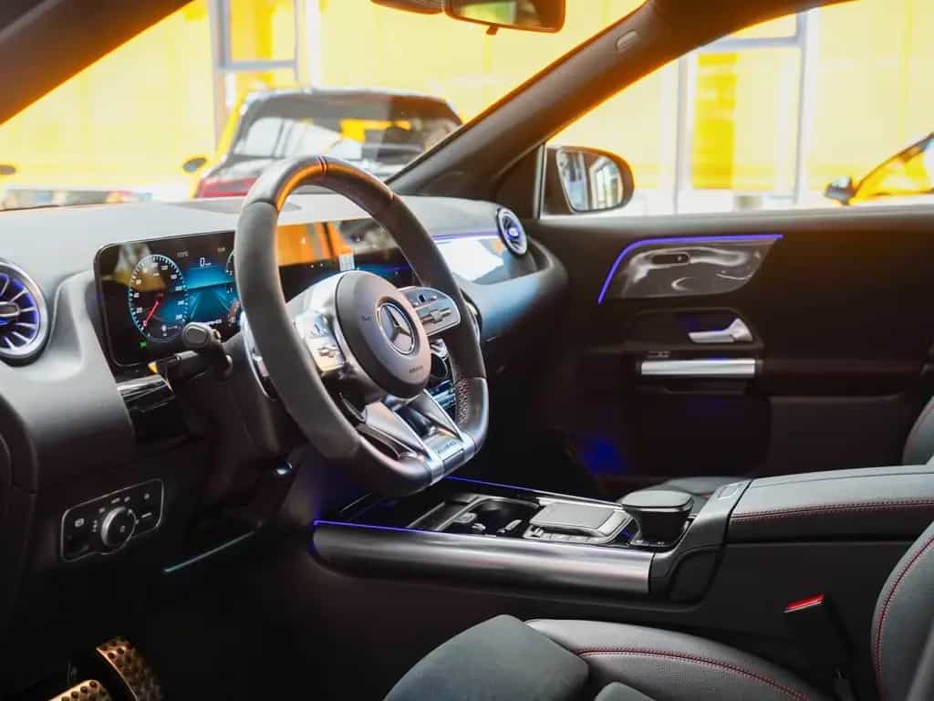 Mercedes-Benz GLA 35 AMG 4M Night Vielspeiche Multibeam LED 09/2022-photo-11