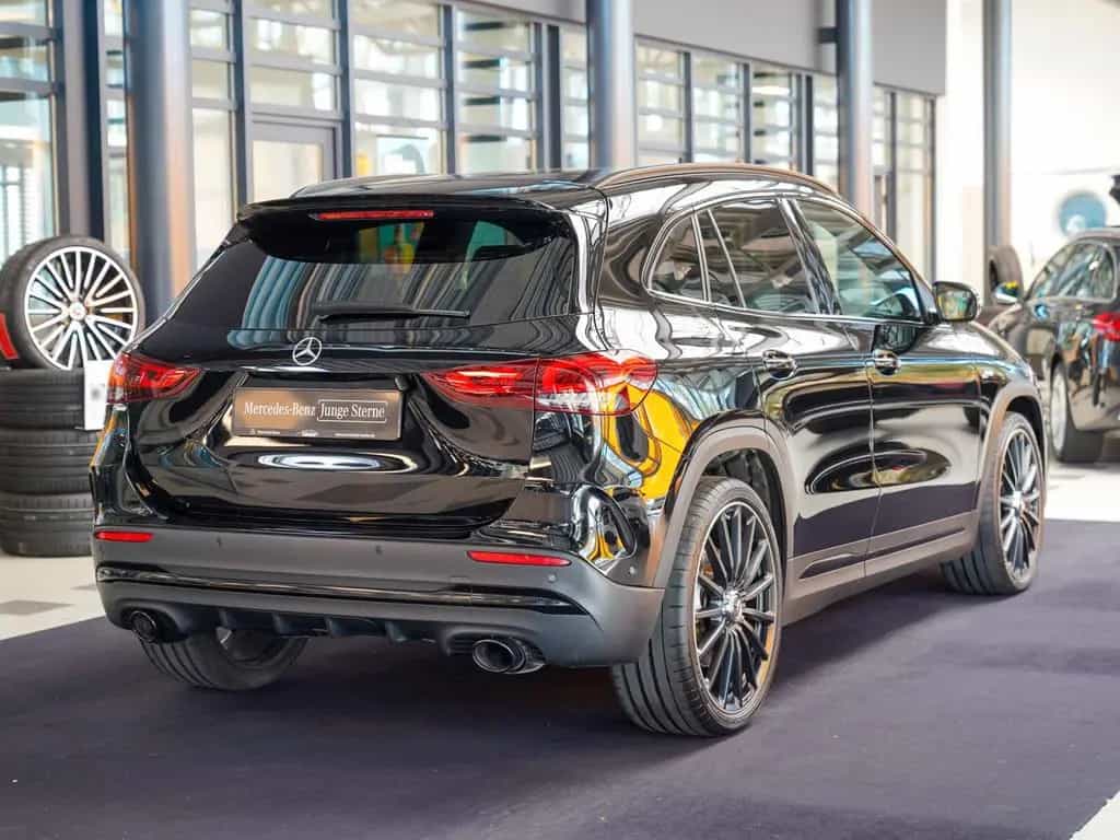Mercedes-Benz GLA 35 AMG 4M Night Vielspeiche Multibeam LED 09/2022-photo-2