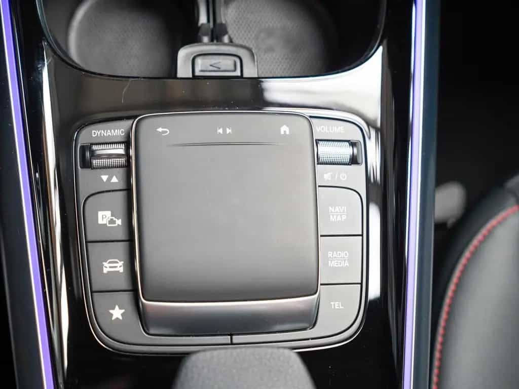 Mercedes-Benz GLA 35 AMG 4M Night Vielspeiche Multibeam LED 09/2022-photo-23