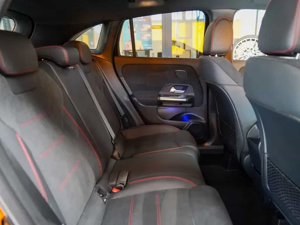 Mercedes-Benz GLA 35 AMG 4M Night Vielspeiche Multibeam LED 09/2022-photo-8