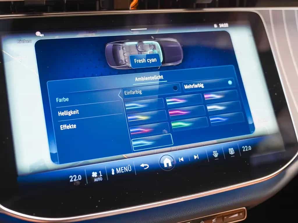 Mercedes-Benz E 220 d AVANTGARDE tonkabraun Ahorn KEYLESS DAB 02/2025-photo-19