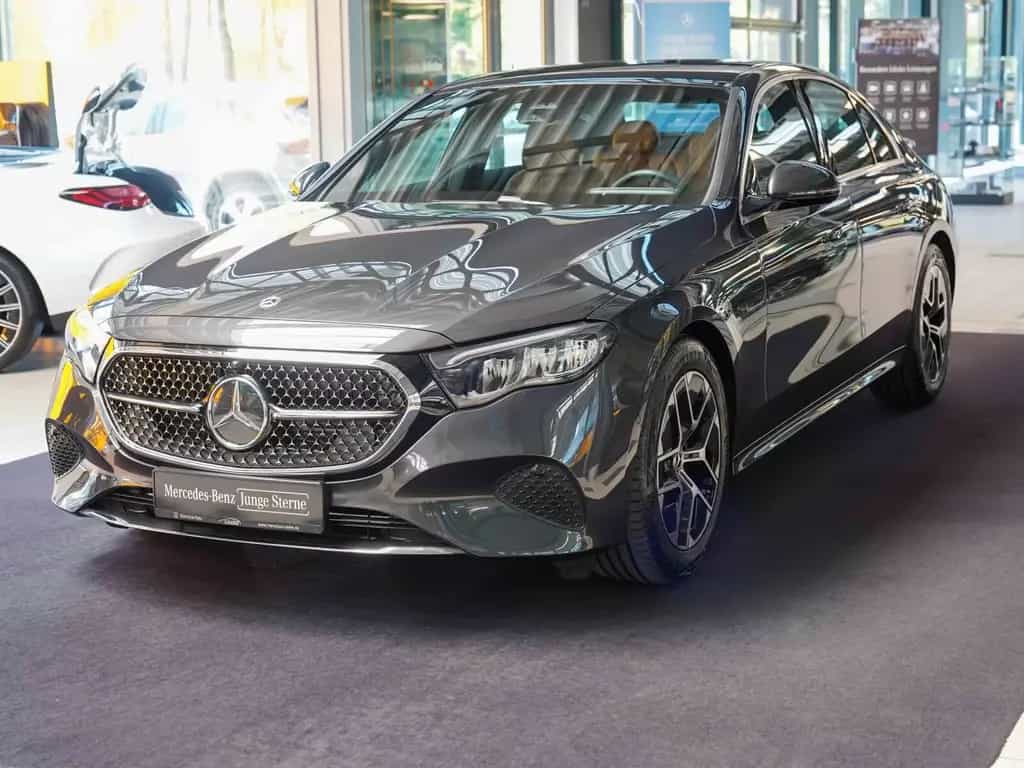 Mercedes-Benz E 220 d AVANTGARDE tonkabraun Ahorn KEYLESS DAB 02/2025-photo-5