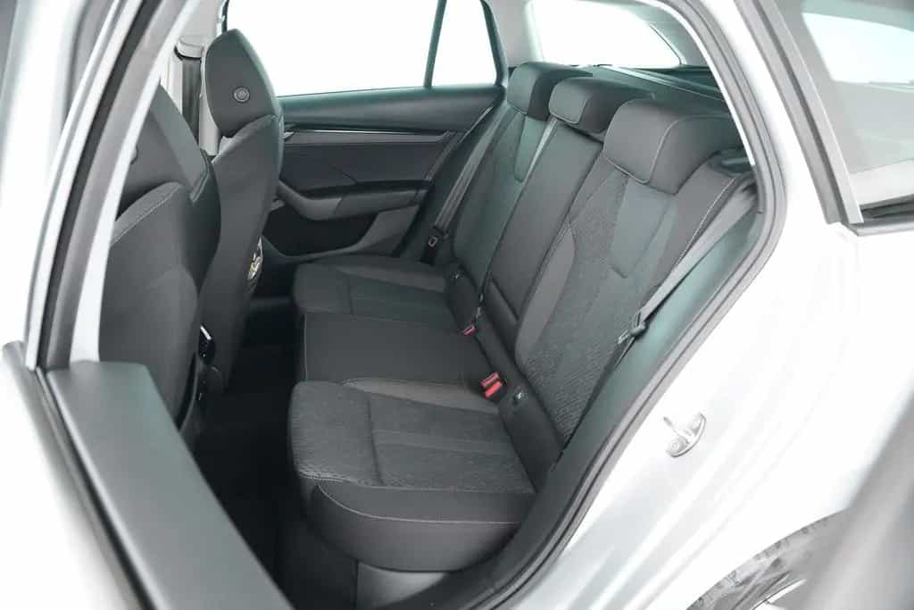 Skoda Octavia COMBI CLEVER 1.0TSI MASSAGESITZE+KAMERA 04/2021-photo-10