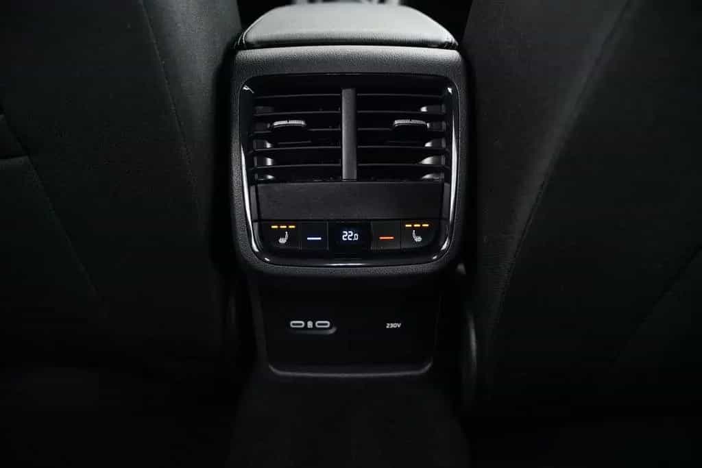 Skoda Octavia COMBI CLEVER 1.0TSI MASSAGESITZE+KAMERA 04/2021-photo-11