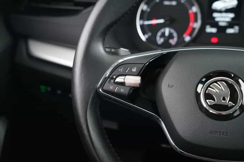 Skoda Octavia COMBI CLEVER 1.0TSI MASSAGESITZE+KAMERA 04/2021-photo-14