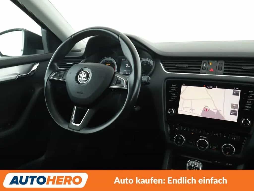Skoda Octavia 1.4 TSI Ambition*NAV*TEMPO*PDC*SHZ*BT 09/2017-photo-12