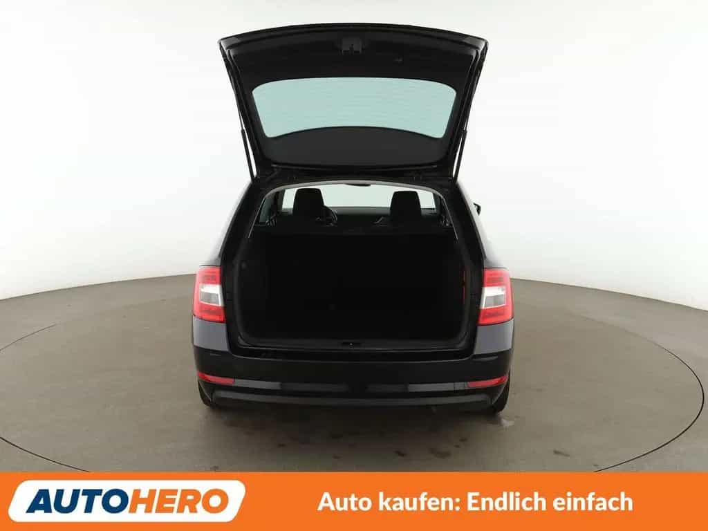 Skoda Octavia 1.4 TSI Ambition*NAV*TEMPO*PDC*SHZ*BT 09/2017-photo-16