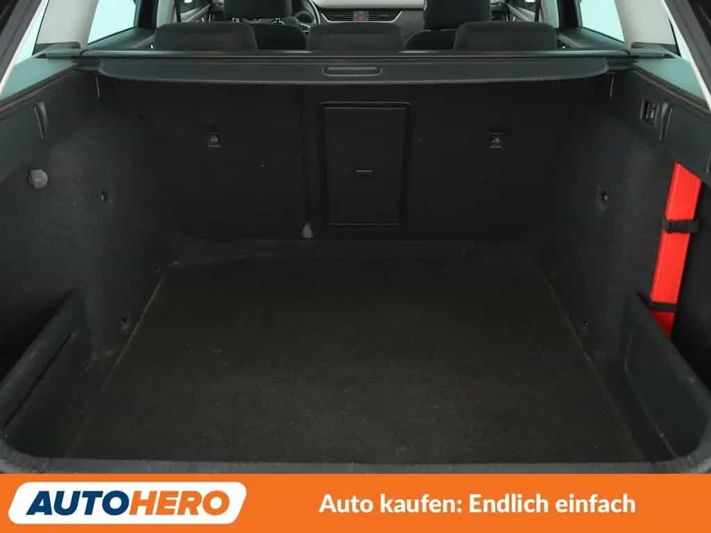 Skoda Octavia 1.4 TSI Ambition*NAV*TEMPO*PDC*SHZ*BT 09/2017-photo-17