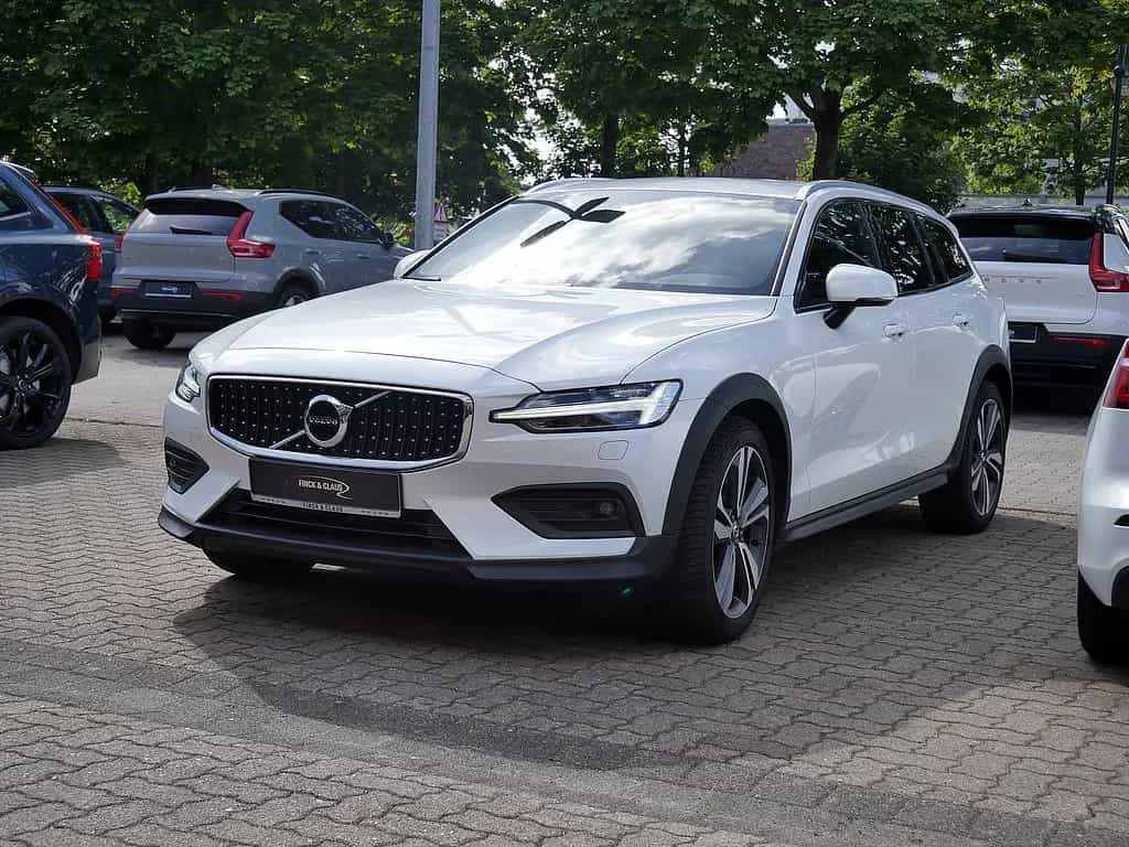Volvo V60 Cross Country B5 AWD Pro 03/2021-photo-0