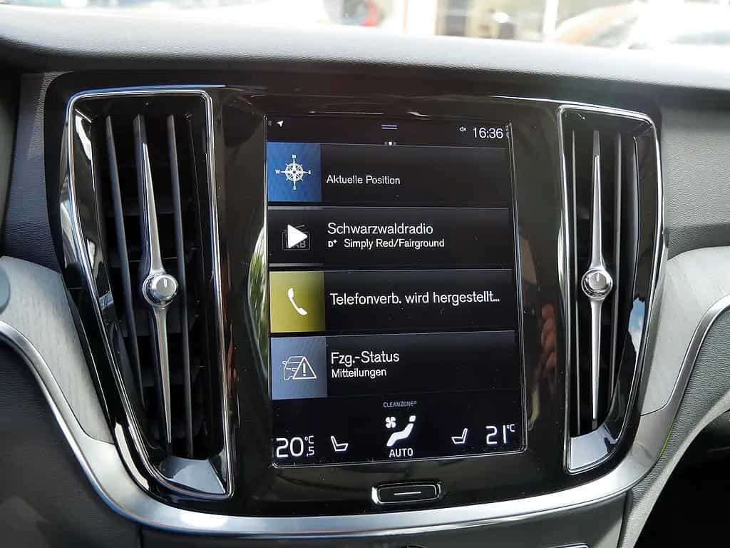 Volvo V60 Cross Country B5 AWD Pro 03/2021-photo-19