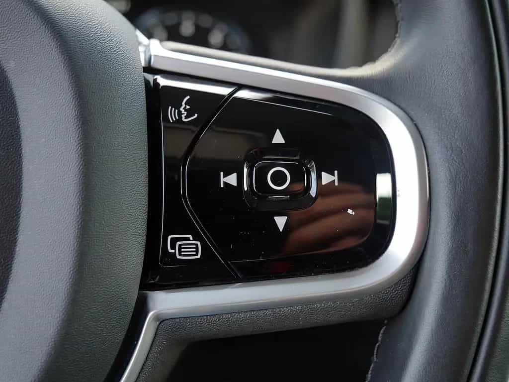 Volvo V60 Cross Country B5 AWD Pro 03/2021-photo-29