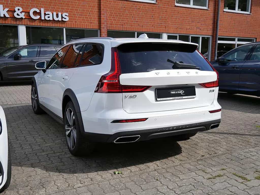 Volvo V60 Cross Country B5 AWD Pro 03/2021-photo-5