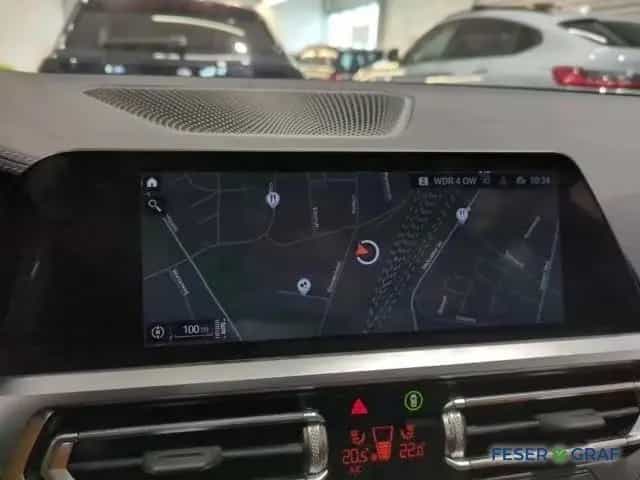 BMW 320 i A Luxury Line AHK*LiveCP*HiFi*SHZ*Innovati 01/2022-photo-12