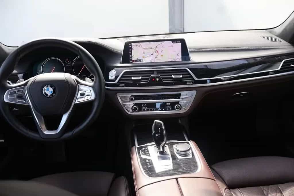 BMW 730 d Shadow-Line  HuD SB SD Laser 360° SCA 12/2018-photo-13