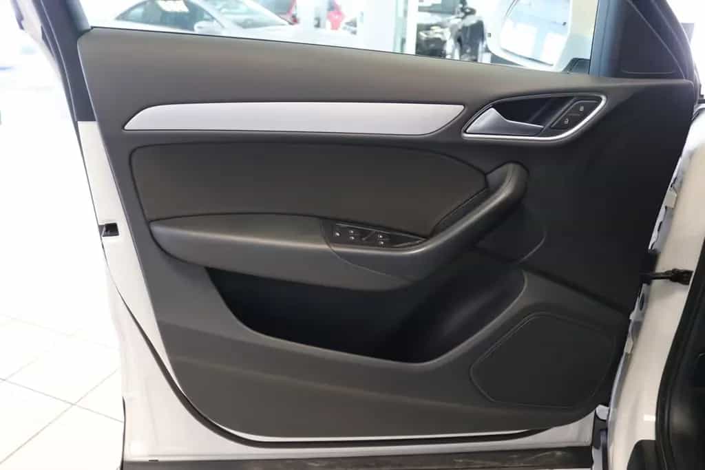 Audi Q3 basis Xenon PDC DAB+ Bergfahrassistent AHK 02/2017-photo-13
