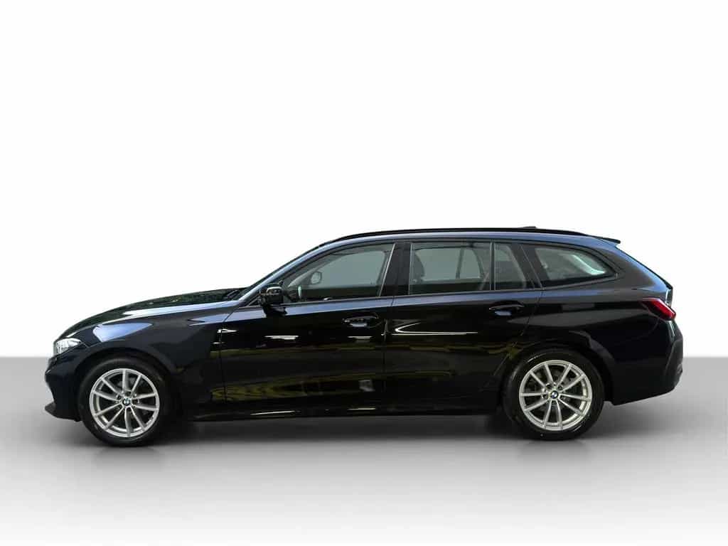 BMW 318 i Touring 07/2023-photo-15