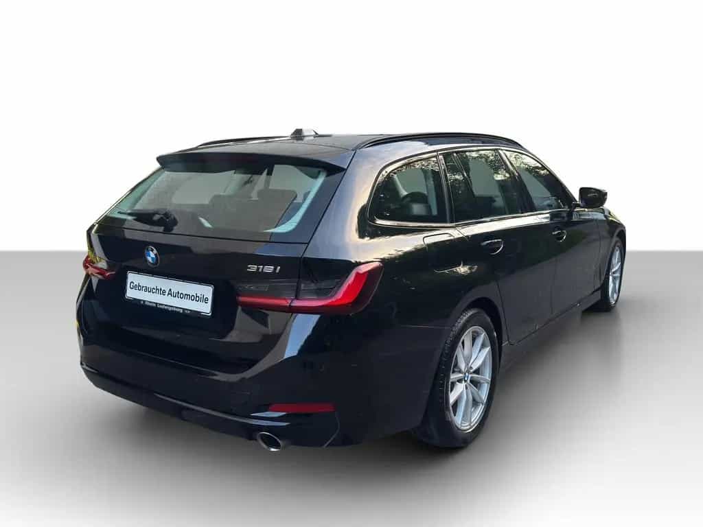 BMW 318 i Touring 07/2023-photo-5