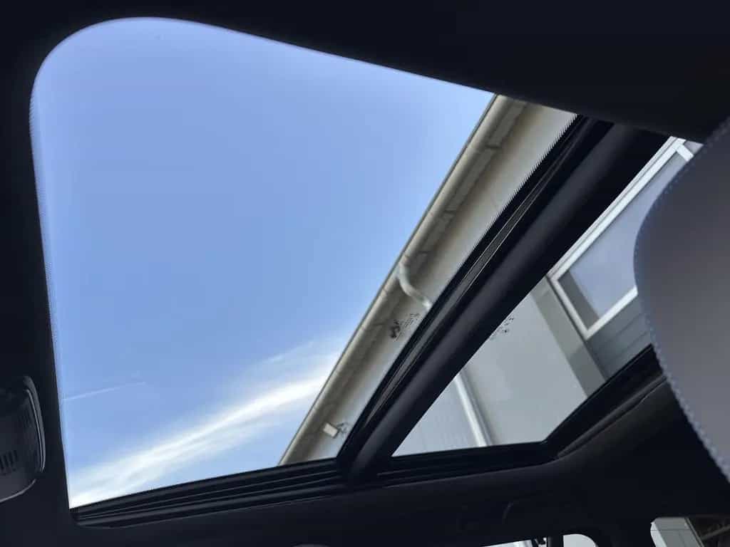 BMW 320 d Touring M-Sport NAV+LED+ACC+PANO+H&K+KAMERA 09/2022-photo-10