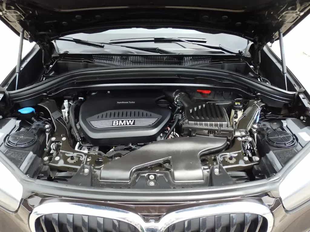 BMW X1 xDrive18d abnAHK Navi Parkass Sitzhzg Komfzug 07/2021-photo-11