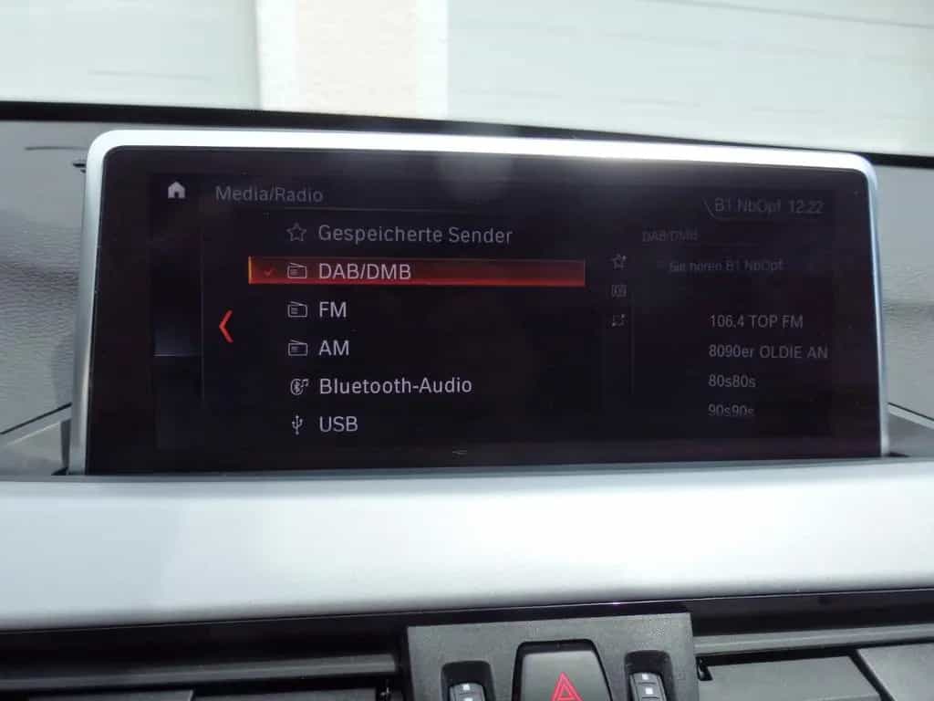 BMW X1 xDrive18d abnAHK Navi Parkass Sitzhzg Komfzug 07/2021-photo-15