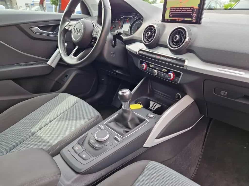 Audi Q2 30 TDI design *KUNDENAUFTRAG* +Navi+ ACC-Temp 03/2019-photo-11