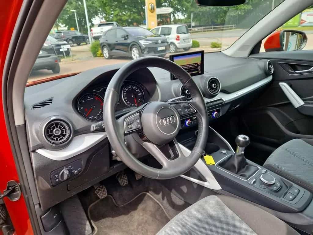 Audi Q2 30 TDI design *KUNDENAUFTRAG* +Navi+ ACC-Temp 03/2019-photo-6