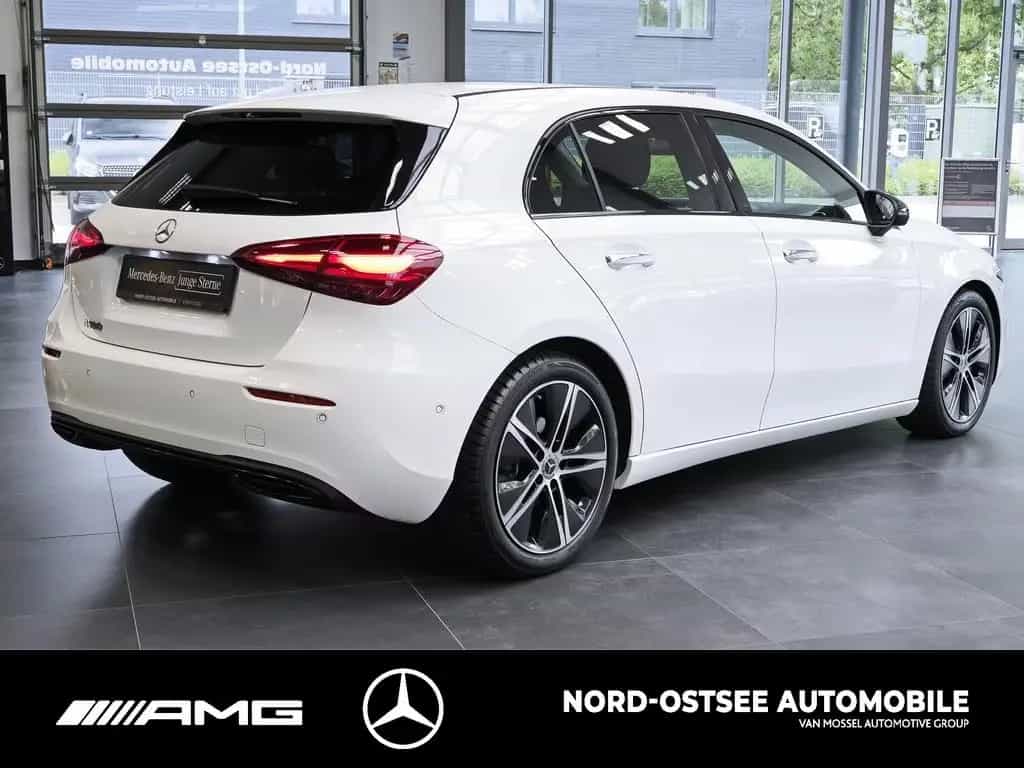 Mercedes-Benz A 180 PROGRESSIVE ADV+ NIGHT LED LHZ SPUR KAMERA 05/2023-photo-3