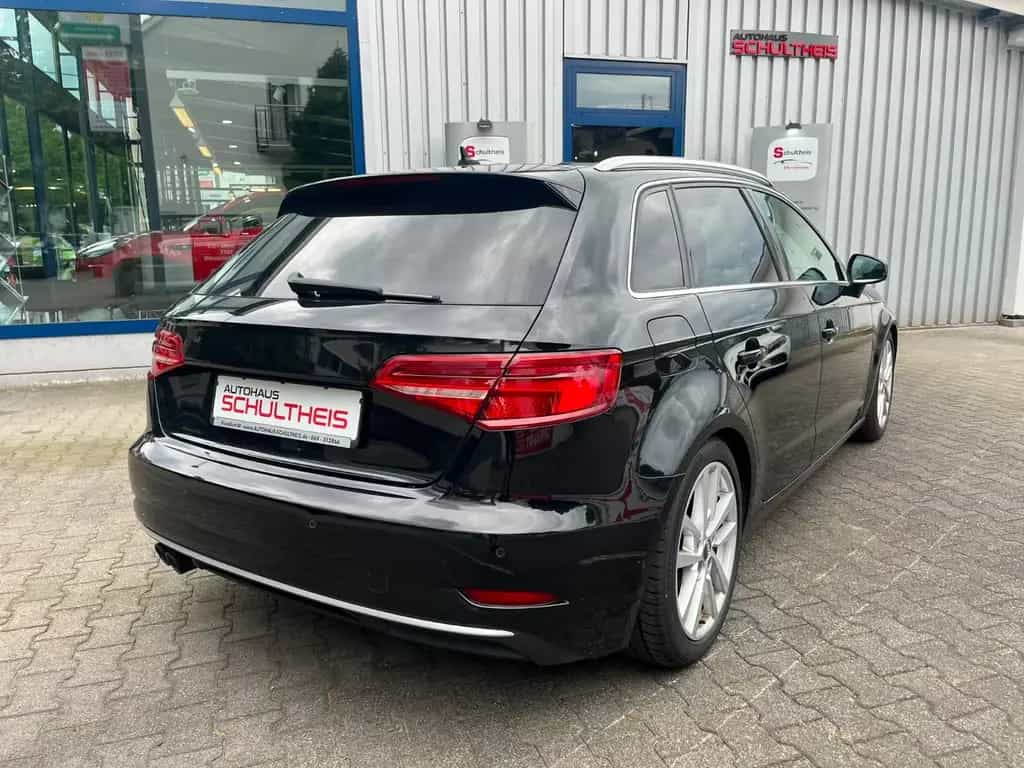 Audi A3 Sportback Sport*V-COCKPIT*KEYLESS*ACC*SPUR* 03/2017-photo-8