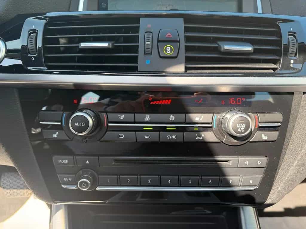 BMW X3 xDrive 35 d AUT/LED/AHK/PANO/KLIMA 02/2017-photo-13
